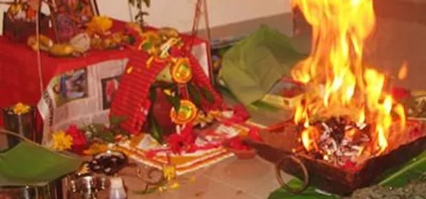 Famous Vedic Astrologer - Aacharya Raman Kamra